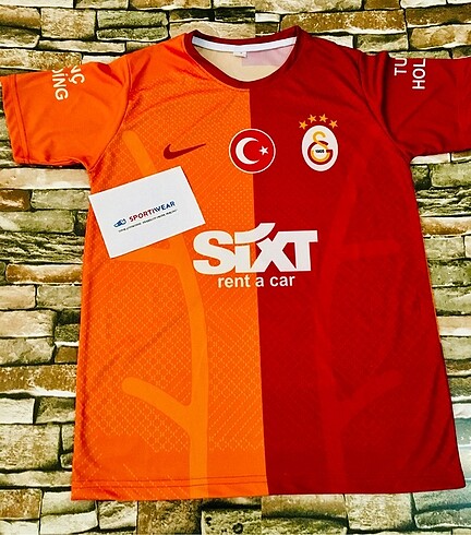 Yeni sezon GALATASARAY FORMASI (İÇ SAHA SARI-KIRMIZI)