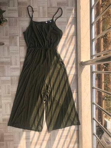Halter yaka askılı tulum