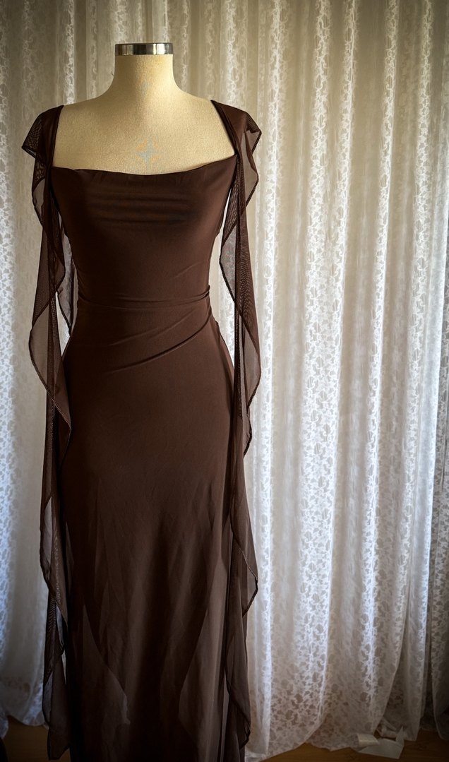 Klasik Elegan Uzun Kahverengi Abiye Elbise - Görsel 3