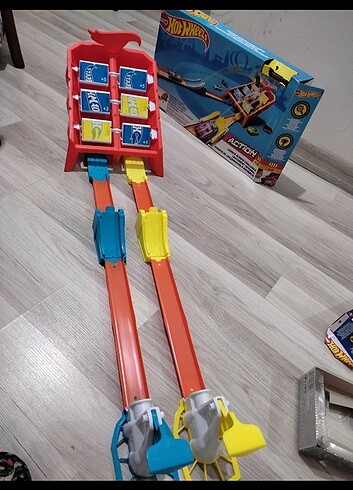 Beden Renk Hot wheels seti