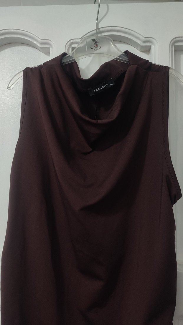 Trendyol Kahverengi Kolsuz kısa Elbise - Görsel 2