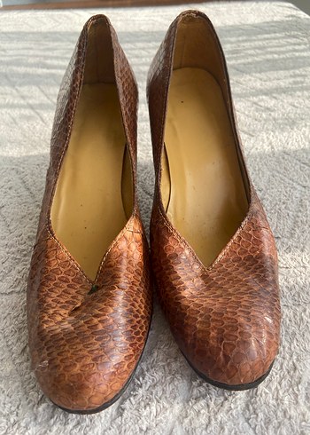 Kahverengi Yılan Desenli Deri Kadın Dolgu Topuk - Görsel 5