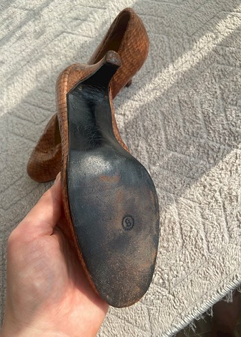 Kahverengi Yılan Desenli Deri Kadın Dolgu Topuk - Görsel 2