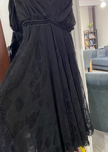 Siyah Nakışlı V Yakalı Uzun Gotik Elbise - Görsel 5