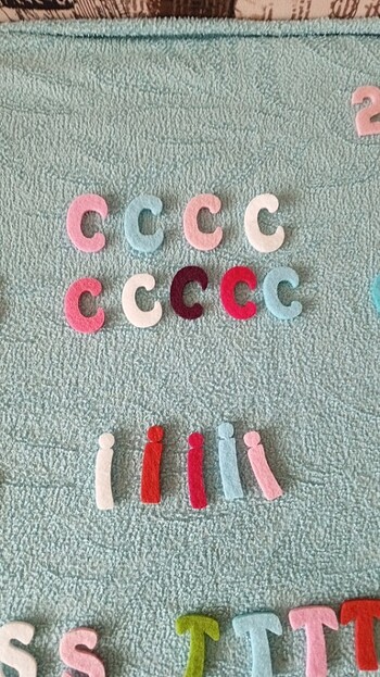  Beden çeşitli Renk 1,5 ve 2 cm'lik keçe harfler