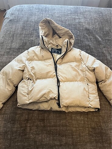 Crop şişme mont