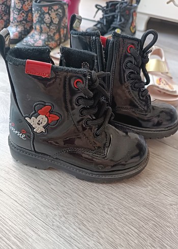 25 Beden Kız Çocuk bot, çizme,sandalet,spor ayakkabı