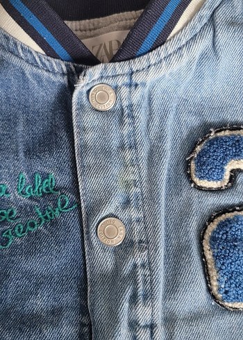 zara erkek çocuk jean kombine - Görsel 4