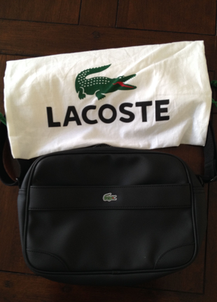 Siyah Lacoste