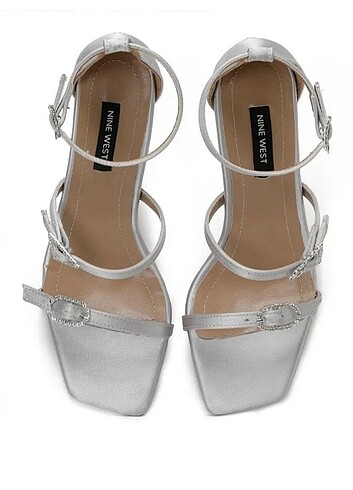NINE West saten ince kadeh topuk