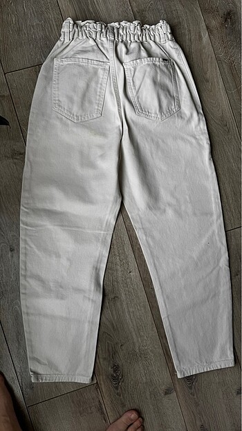 s Beden Mom jeans