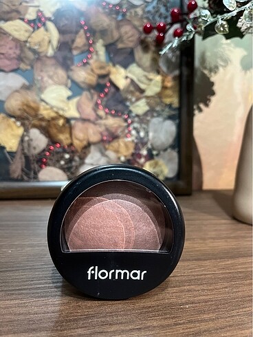 Flormar 050 Peachy Bronze Allık