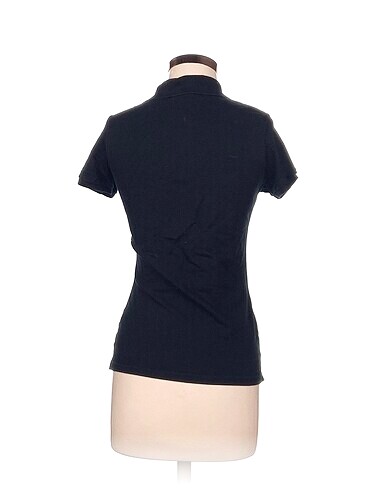 40 Beden Diğer T-shirt %70 İndirimli.