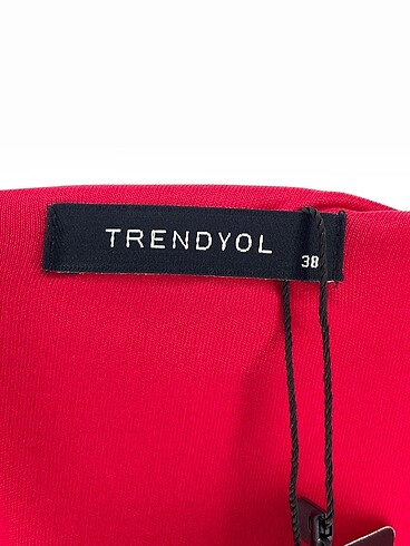 38 Beden kırmızı Renk Trendyol & Milla Kısa Elbise %70 İndirimli.