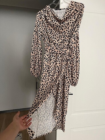 Leopar saten elbise