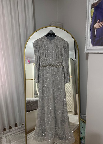 Gri Uzun Kollu Drapeli Abiye Elbise - Görsel 3