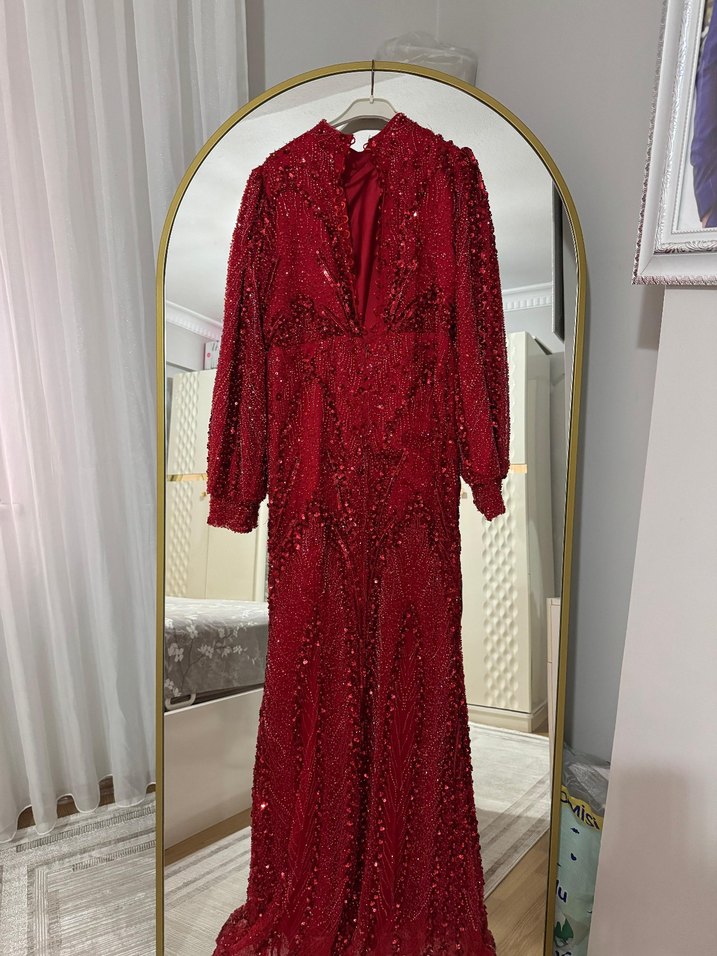 Kırmızı Uzun Kollu Abiye Elbise - Görsel 4