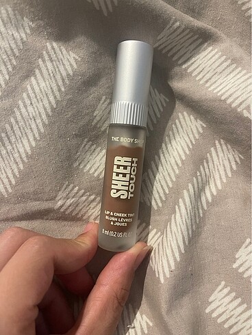 THE BODY SHOP SHEER TOUCH LİP CHEEK TİNT FEEL