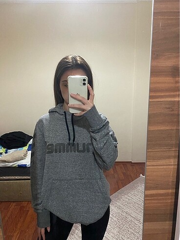 Hummel sweat