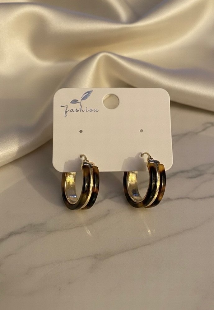 Altın Renkli Leopar Motifli Midi Halka Küpeler - Görsel 3