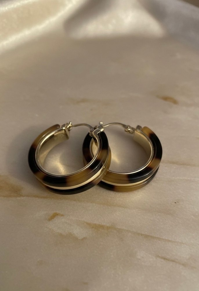 Altın Renkli Leopar Motifli Midi Halka Küpeler - Görsel 2