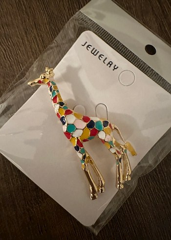 Renkli Pul İşlemeli Kadın Broş Modelleri - Görsel 4