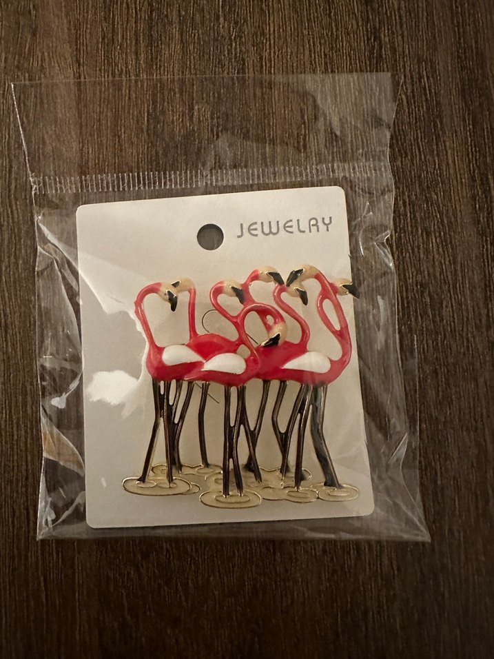 Renkli Pul İşlemeli Kadın Broş Modelleri - Görsel 3