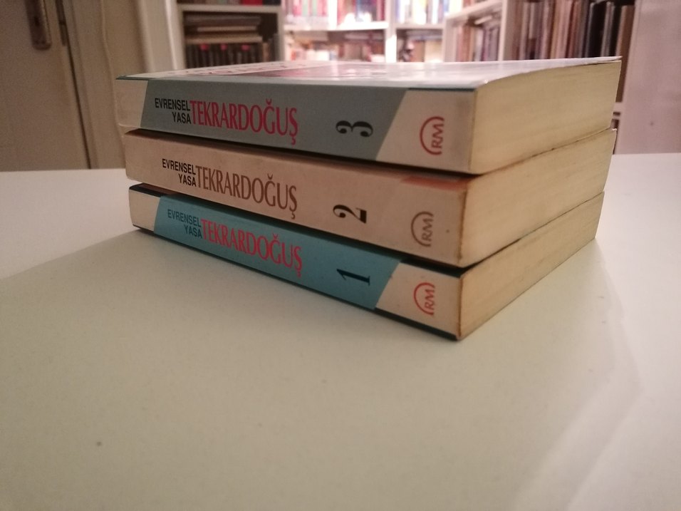 Evrensel Yasa Tekrardoğuş 3 Cilt Takım - Görsel 3