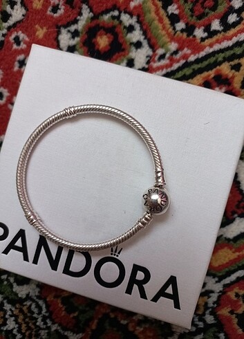 Pandora moments yuvarlak klipsli bileklik