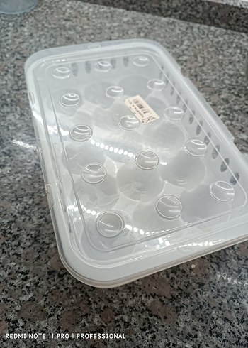 Beyaz Gri Kapaklı Yumurta Saklama Kabı