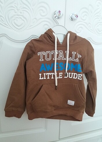Kapşonlu sweatshirt 