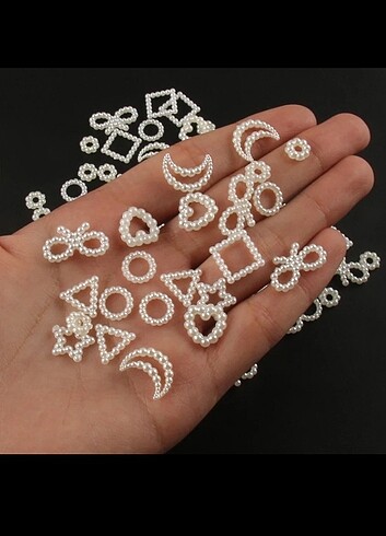  Beden 20 ADET İNCİ CHARMS 