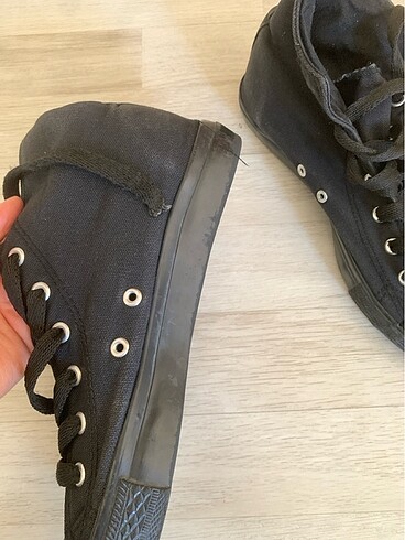 41 Beden Convers ayakkabı
