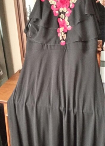 42 Beden siyah Renk Abiye elbise kızımın düğünü için aldım ama giymedim 