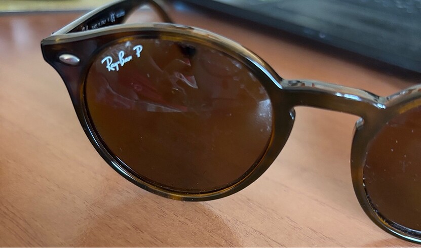 Beden Ray Ban Polarize güneş gözlüğü