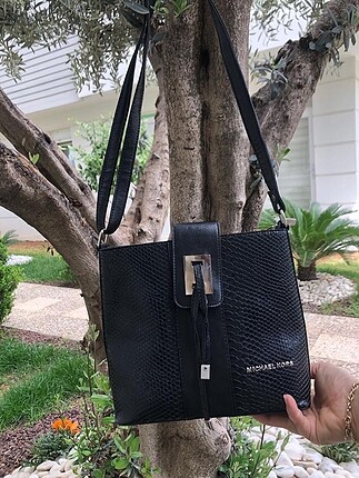 Michael kors siyah