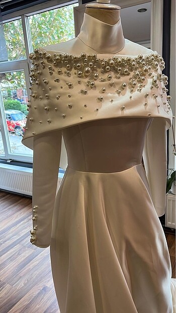 İnci Detaylı Saten Gelinlik - Görsel 2