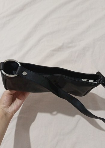 Siyah Deri Tokalı Kadın Çantası - Görsel 2