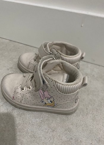 Kız Çocuk Beyaz Nakışlı Cırt Cırtlı Spor Ayakkabı - Görsel 2