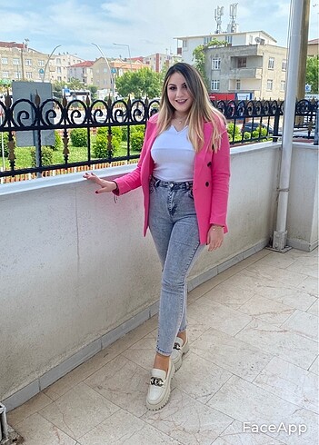 Trendyol & Milla Pembe blazer