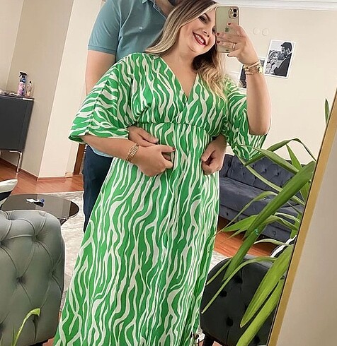 Yeşil çizgili elbise