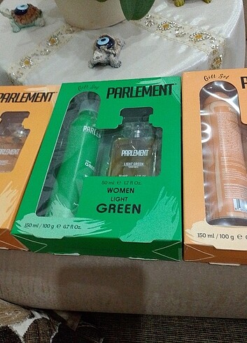 Kutusunda parlement parfüm+ deodorant 