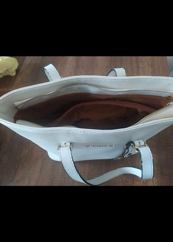 Hediye geldi. orjinal Michael Kors Beyaz Deri Kadın Çanta - Görsel 2