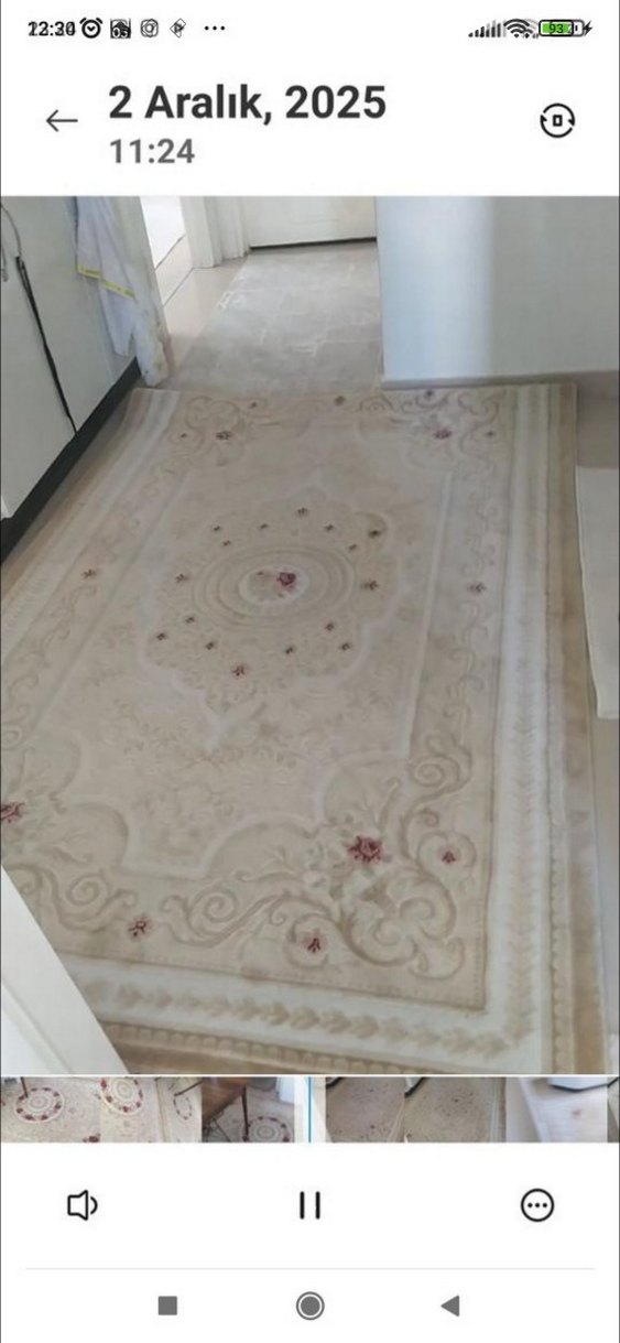 Beyaz Çiçek Desenli Klasik Halı - Görsel 4