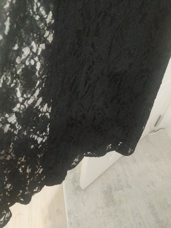 Uzun Kollu Siyah Piliseli Uzun Elbise - Görsel 3