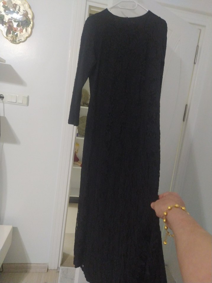 Uzun Kollu Siyah Piliseli Uzun Elbise - Görsel 2