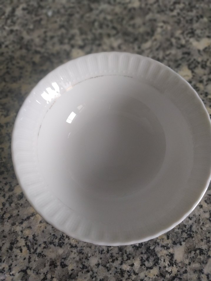 Beyaz Sarı Kenarlı Yemek Tabağı ve Kasesi - Görsel 5