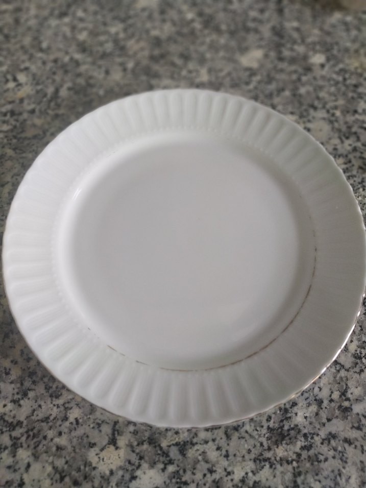 Beyaz Sarı Kenarlı Yemek Tabağı ve Kasesi - Görsel 4