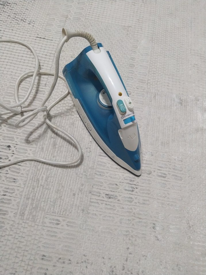 Mavi ve Gri Buharlı Ütü 2300W - Görsel 2