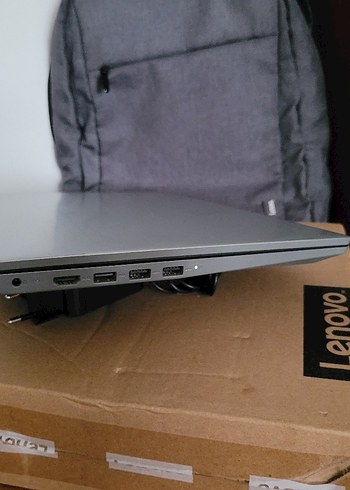 Beden İdeapad S145 i5(8.) 8gb ram,2gb harici ekran kartlı